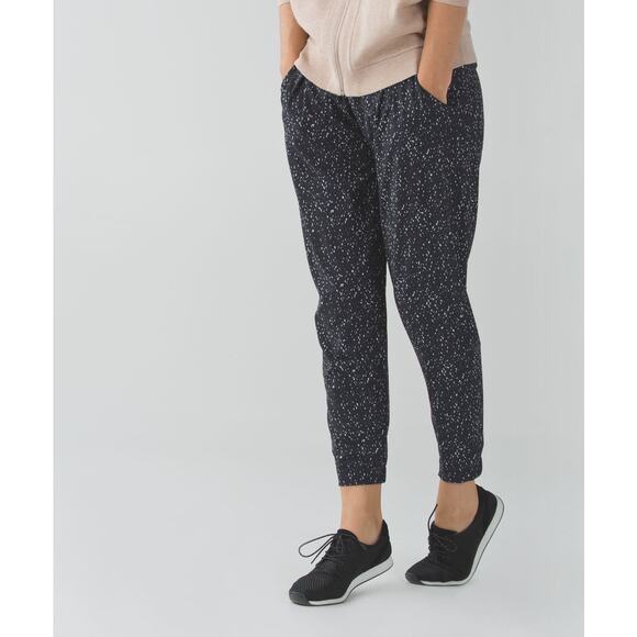 Lululemon & Go City Jogger Butterfly Texture Athleisure‎ Black + White Pant S - Picture 11 of 14
